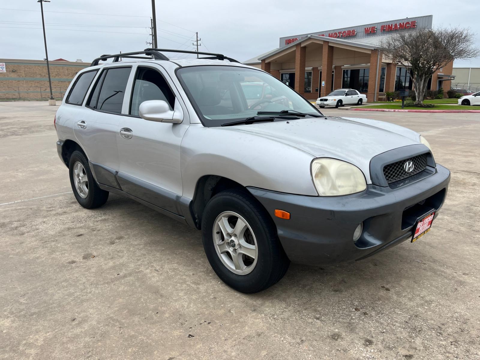 2003 SILVER /gray Hyundai Santa Fe GLS (KM8SC13D53U) with an 2.7L V6 DOHC 24V engine, 4-Speed Automatic Overdrive transmission, located at 14700 Tomball Parkway 249, Houston, TX, 77086, (281) 444-2200, 29.928619, -95.504074 - Photo #0